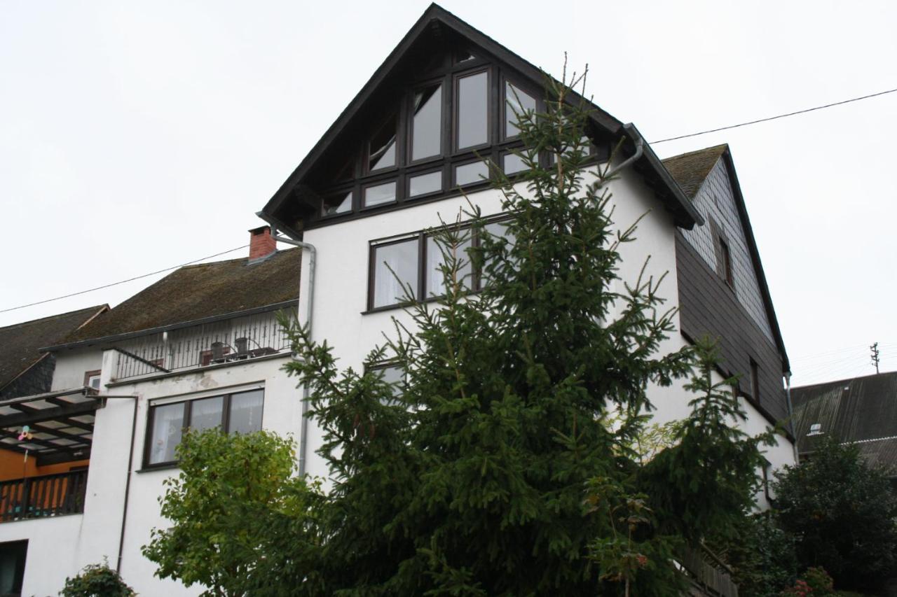 Romantische Ferienwohnung Rheingold 50 Qm Fuer 2 Bis 4 P Bacharach Luaran gambar
